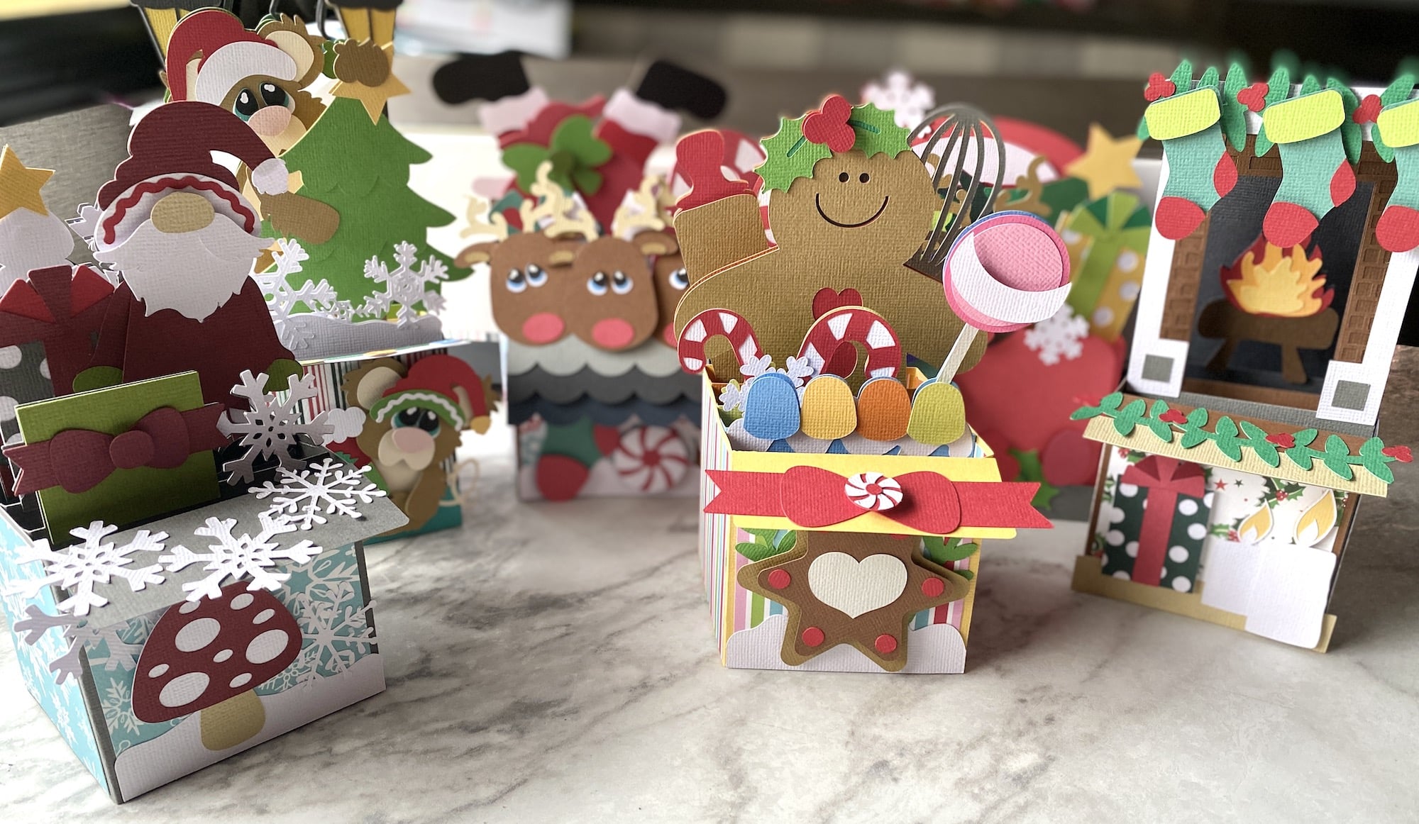 Free Gingerbread Box Card for DIY Handmade Christmas Gifts
