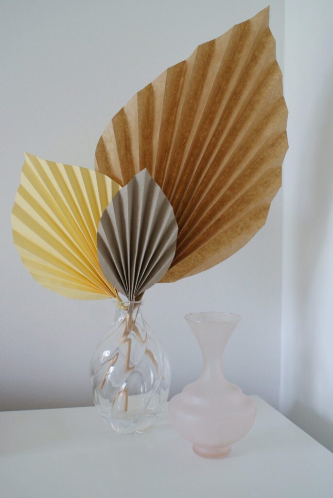 diy-paper-palm-leaves-leaf-easy-tutorial-5-minute-craft-decor-home-idea-fall-francinesplaceblog