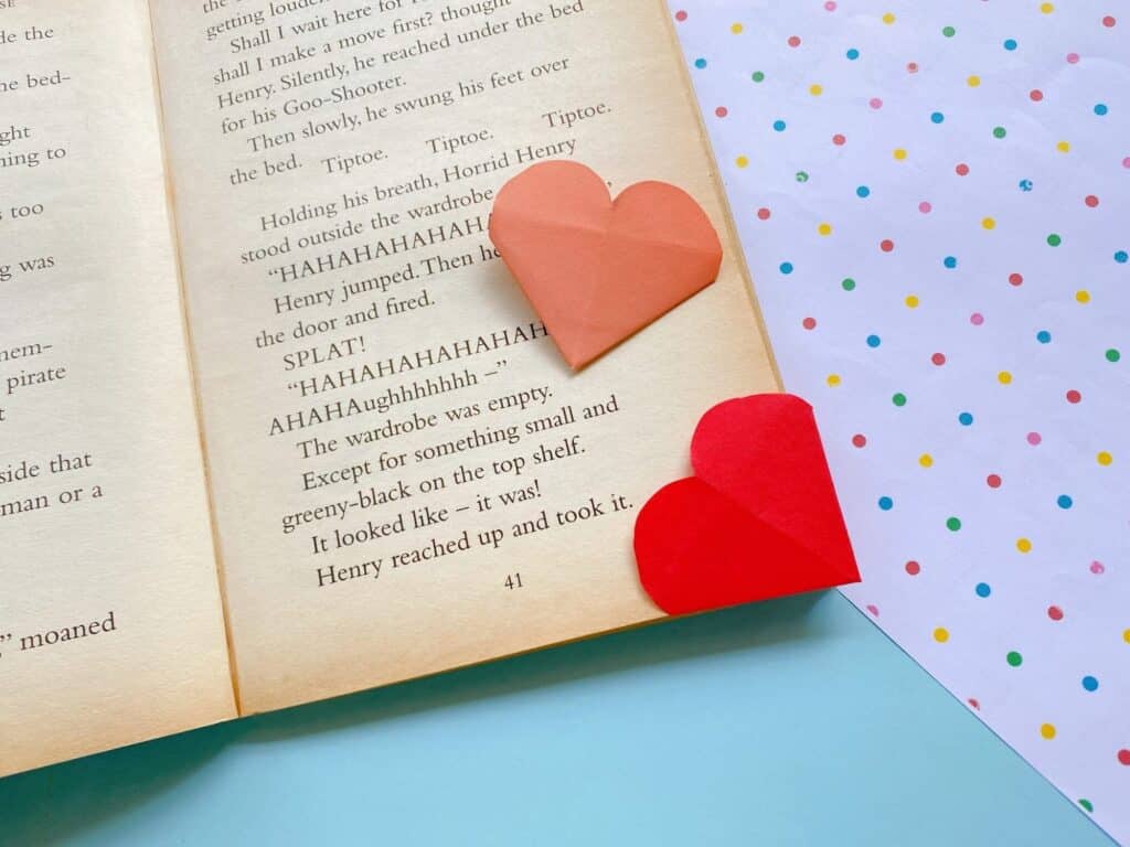 origami hearts book corner paper craft gingerbread house