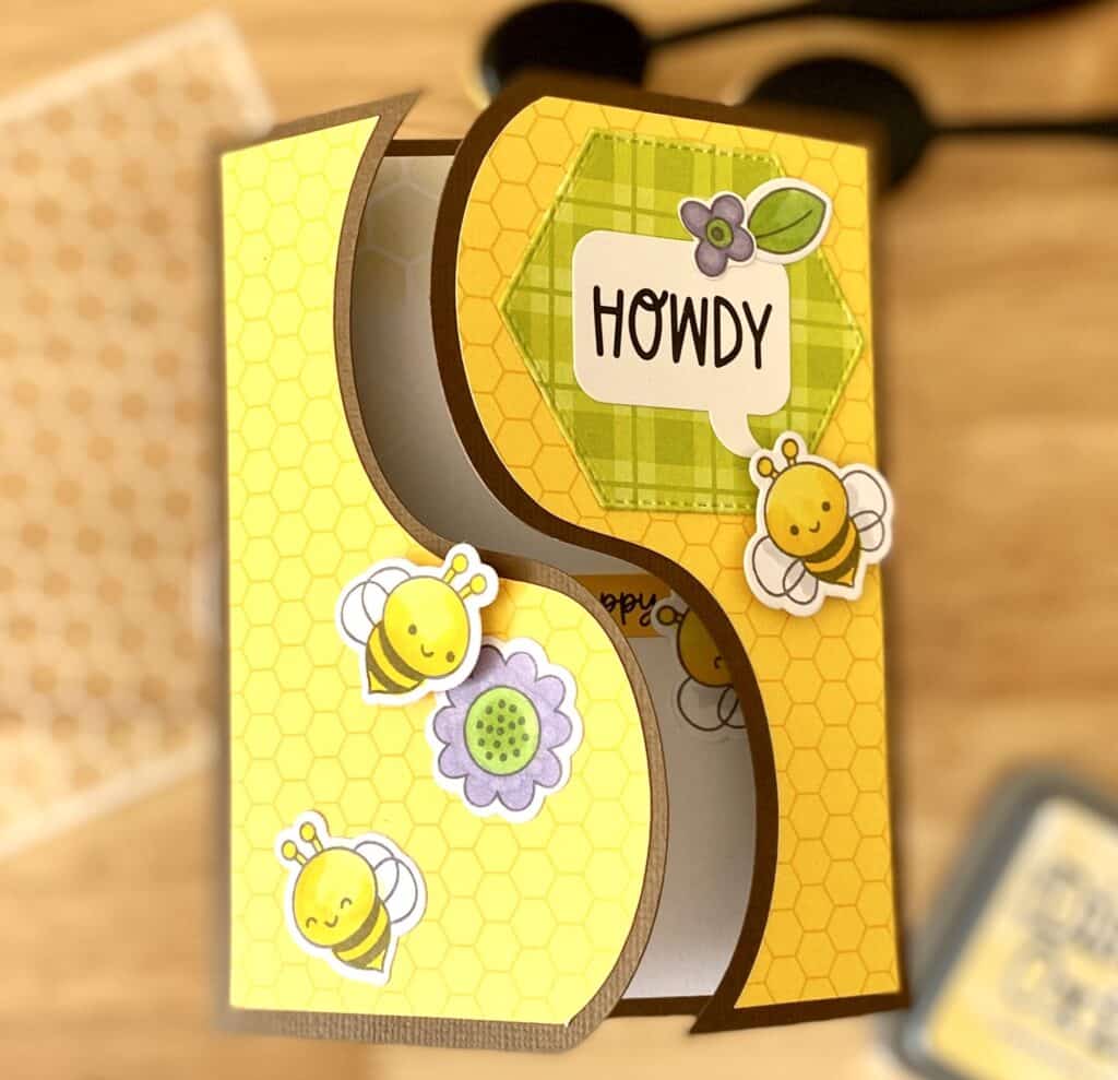 howdy-bee-happy-card-curve-gate-card